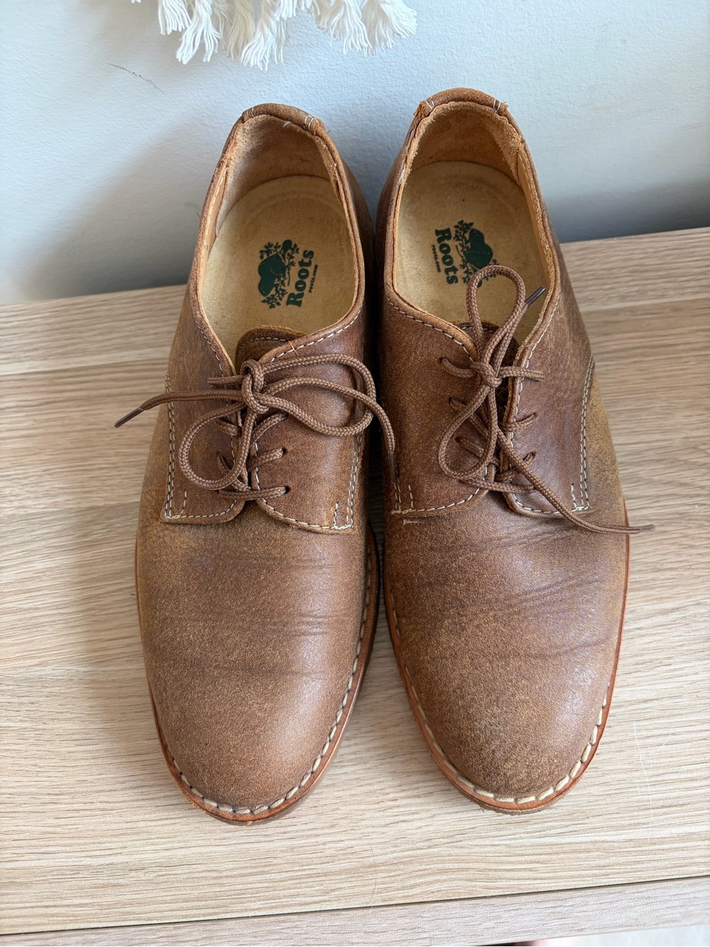 Brand New Leather Roots Oxford Shoes size 8.5